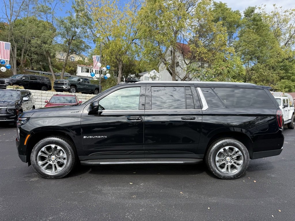 New 2026 Chevrolet Suburban LS image 2