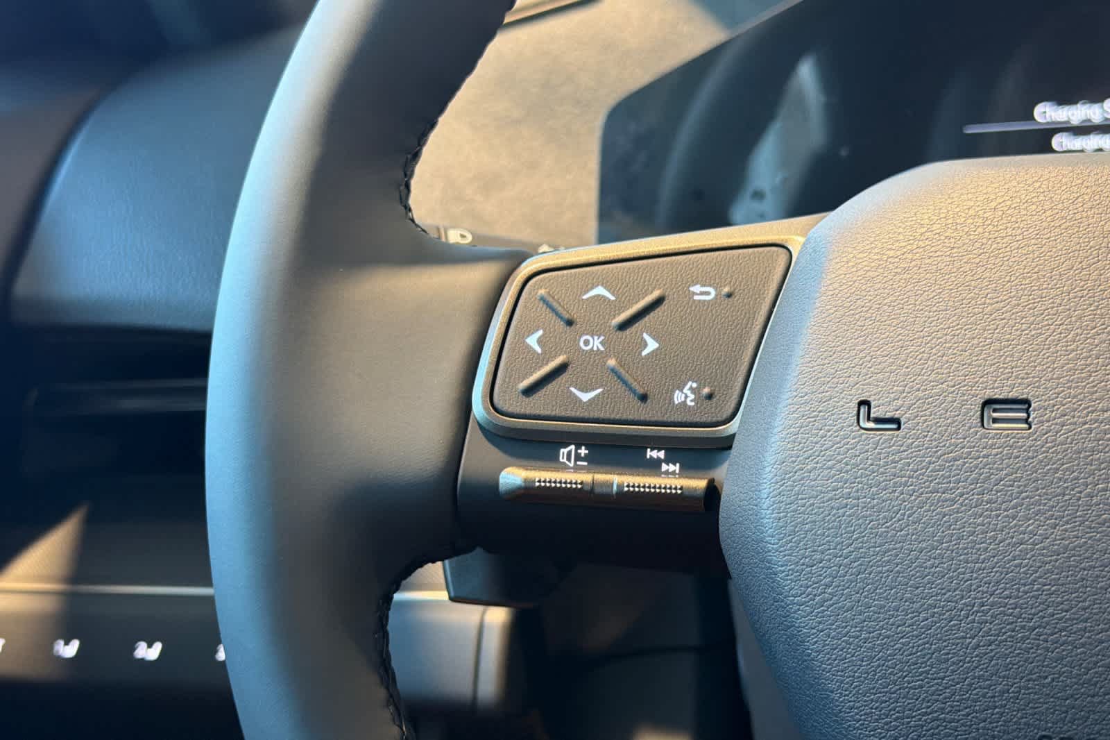 New 2026 Lexus ES 500e AWD/4WD image 22