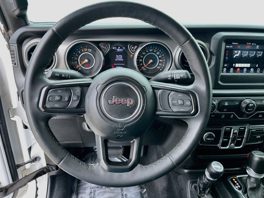 Used 2023 Jeep Gladiator Sport AWD/4WD image 11