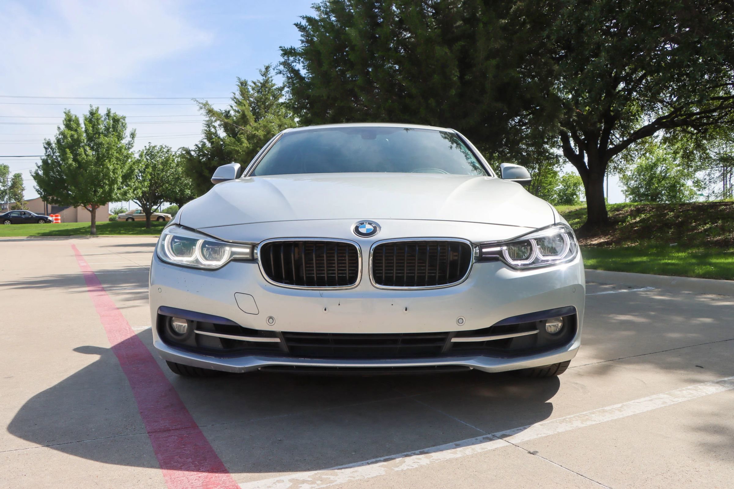 Used 2017 BMW 330e w/ Technology Package RWD image 2