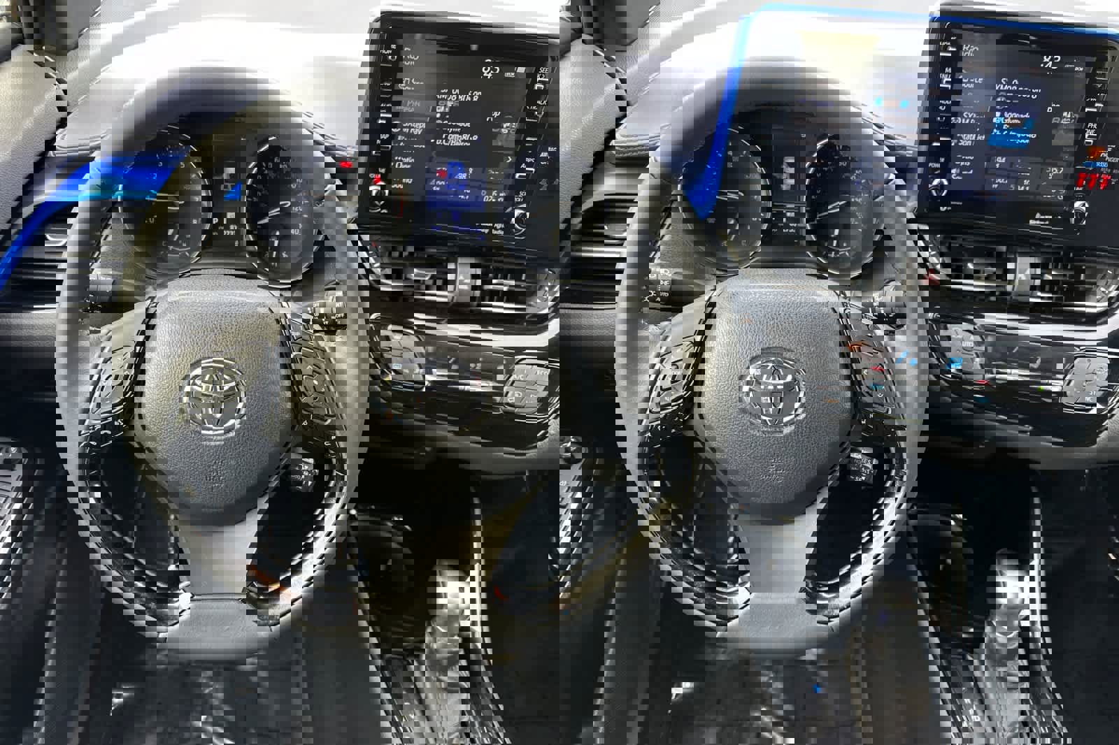 Used 2021 Toyota C-HR XLE FWD image 14