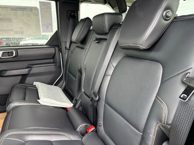 New 2026 Ford Bronco Badlands image 15