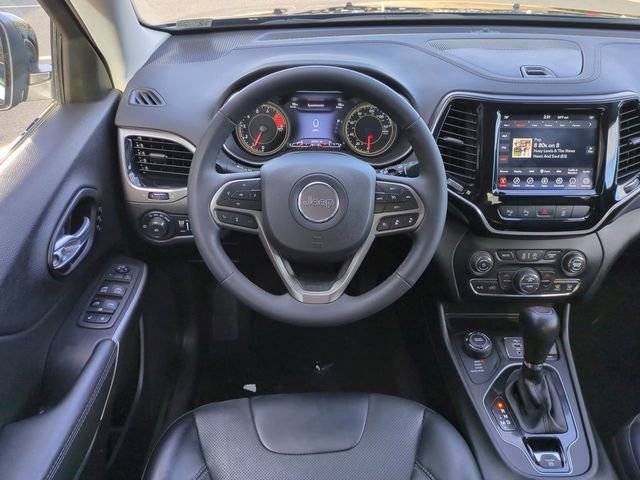 Used 2022 Jeep Cherokee Limited AWD/4WD image 16