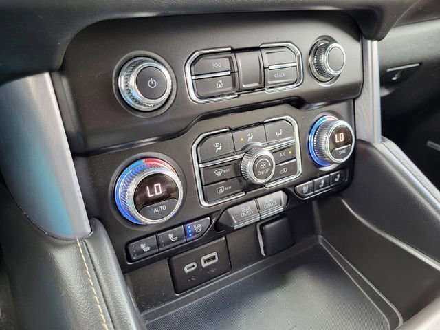 Used 2023 GMC Yukon SLT image 18