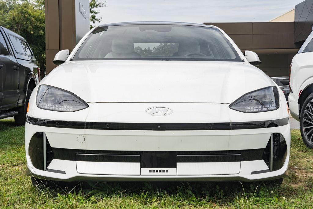 New 2024 Hyundai Ioniq 6 Limited image 2
