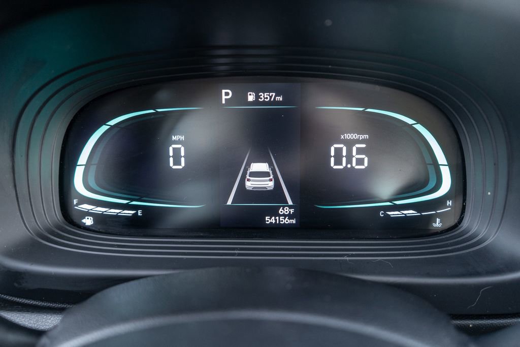 Used 2023 Hyundai Venue SE FWD image 23