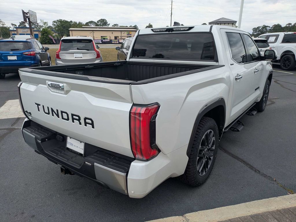 Used 2024 Toyota Tundra Limited AWD/4WD image 5
