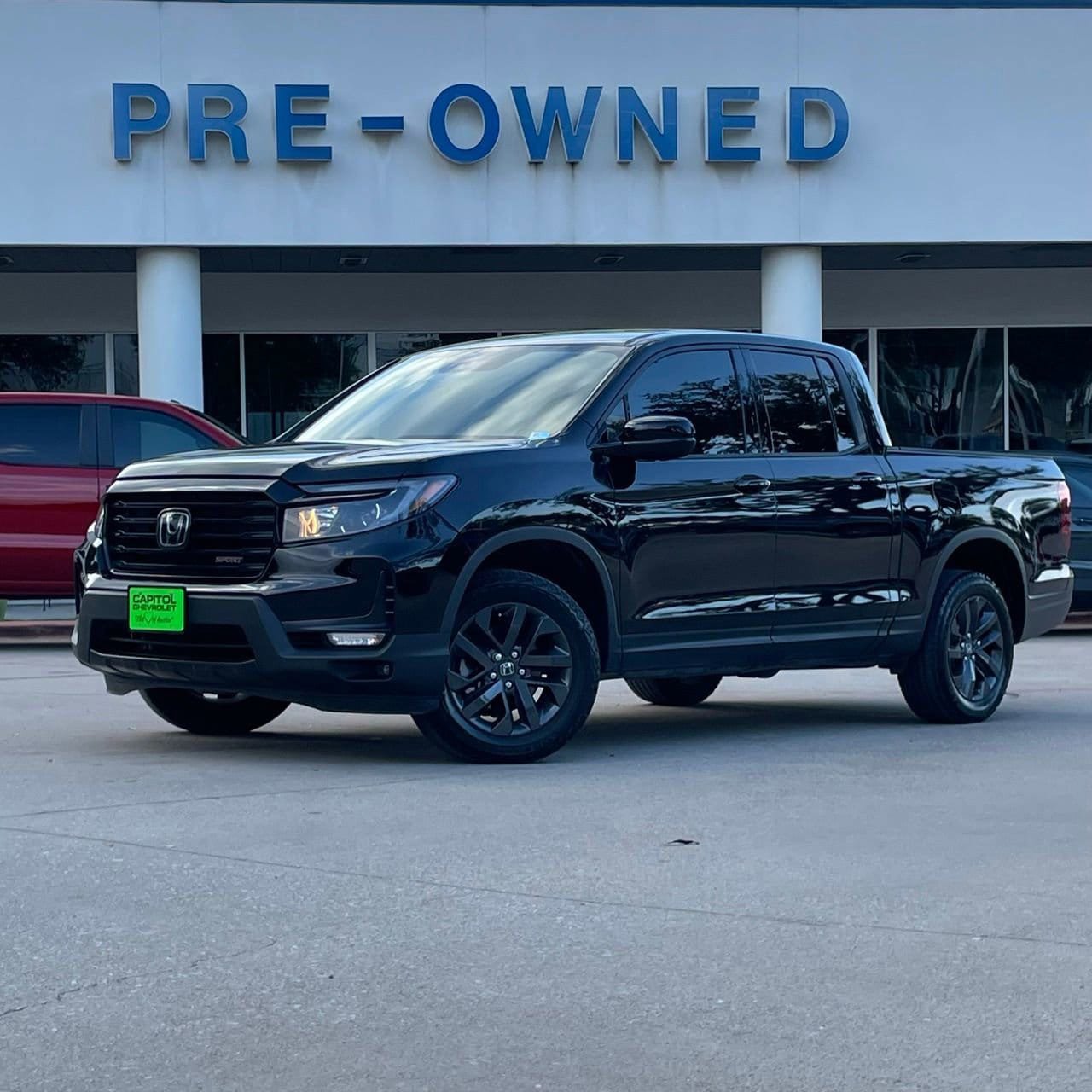 Used 2023 Honda Ridgeline Sport image 2