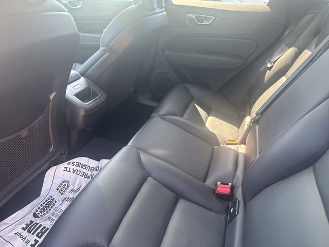 Used 2024 Volvo XC60 B5 Core AWD/4WD image 23