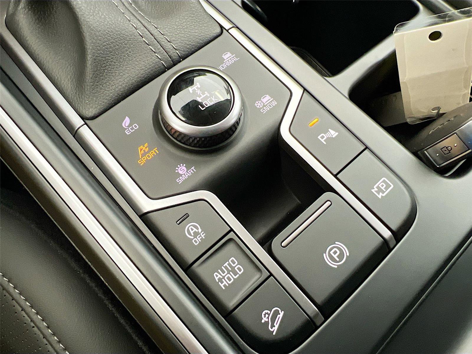 Used 2025 Kia Sorento S image 19