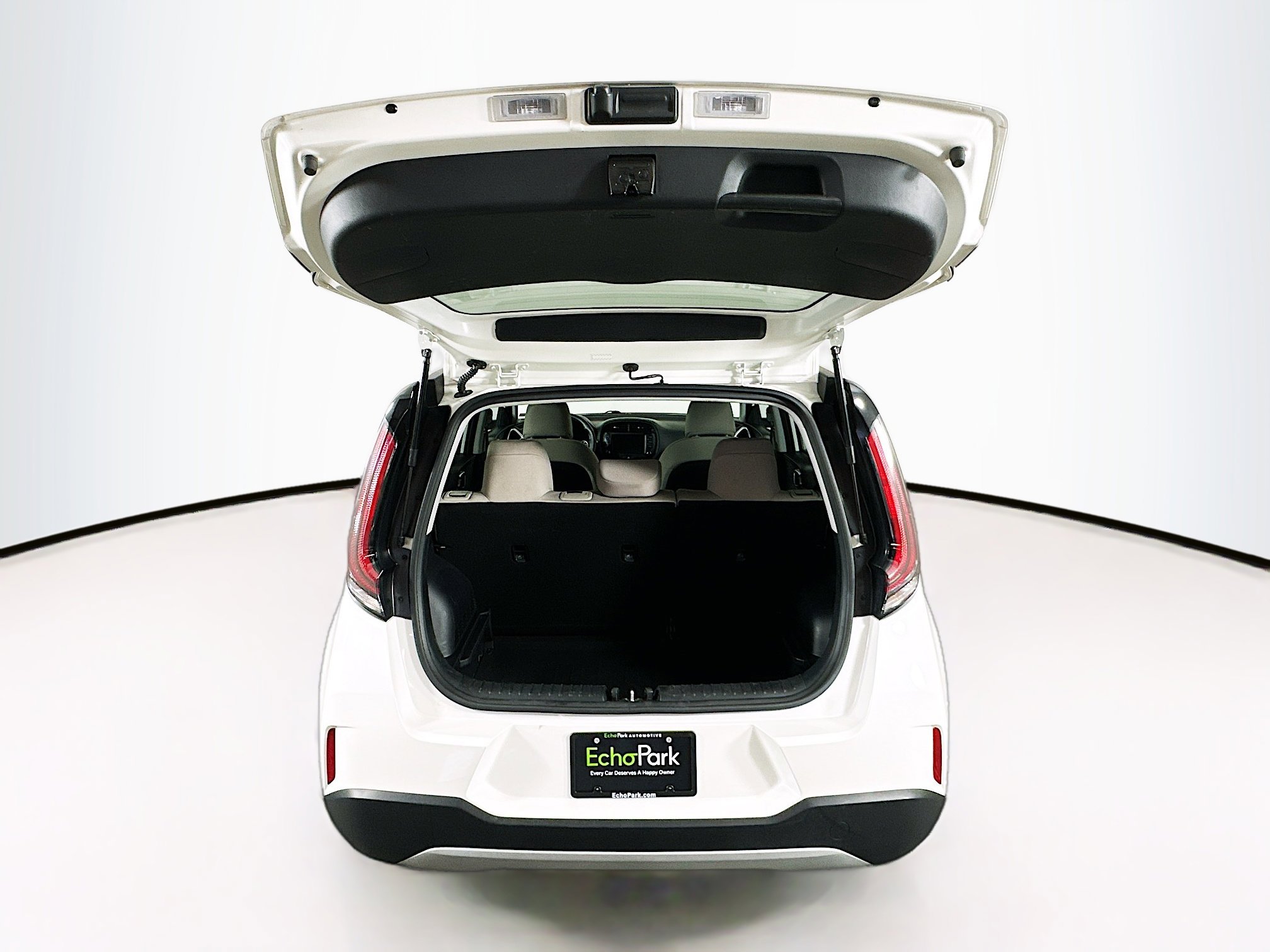 Used 2025 Kia Soul LX w/ LX Technology Package FWD image 27