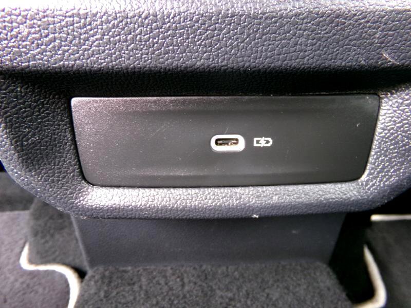 Used 2023 Volkswagen Taos SE image 35