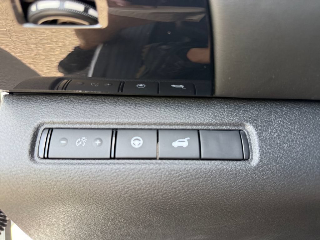 New 2026 Nissan Pathfinder SV AWD/4WD image 29