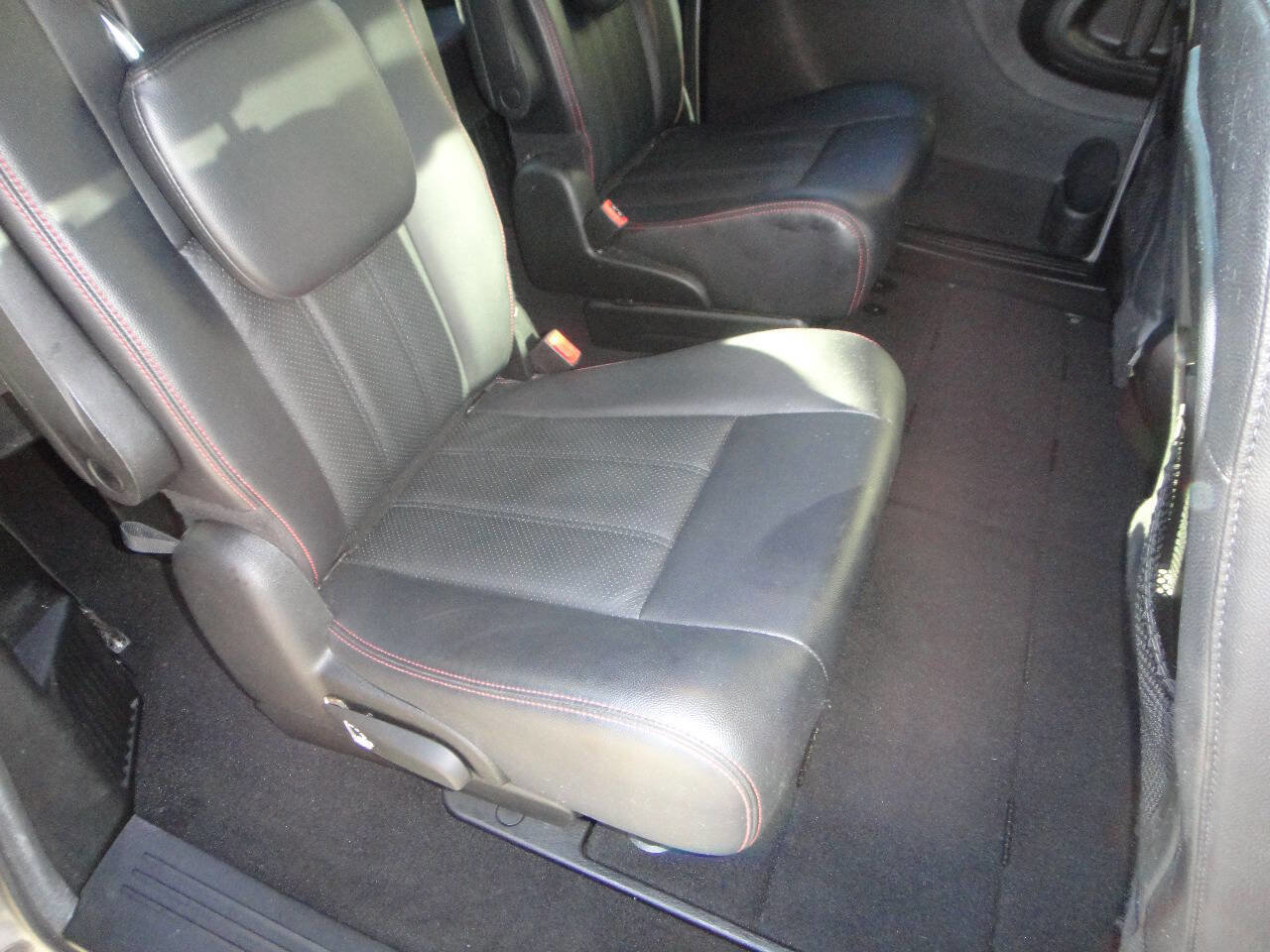 Used 2017 Dodge Grand Caravan GT image 14