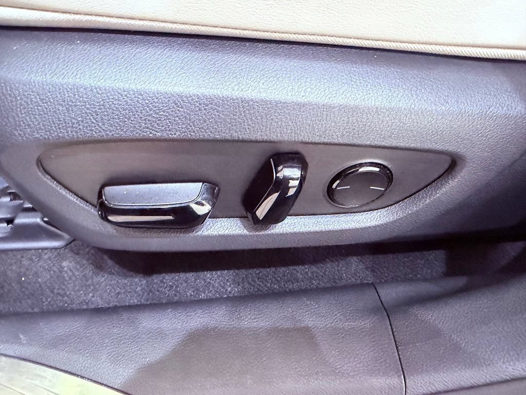 Certified 2025 Lexus RX 350 FWD image 20