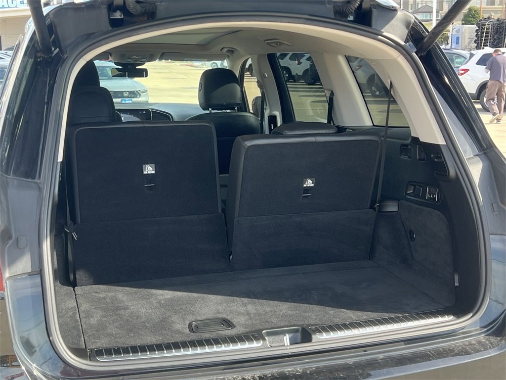 Used 2023 Mercedes-Benz GLS 450 4MATIC image 14