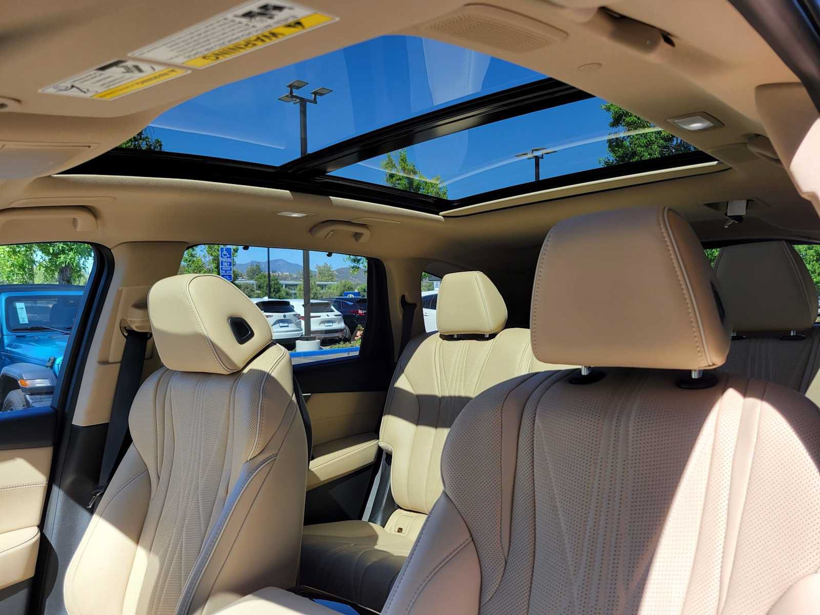 Certified 2025 Acura MDX SH-AWD w/ Advance Package image 27