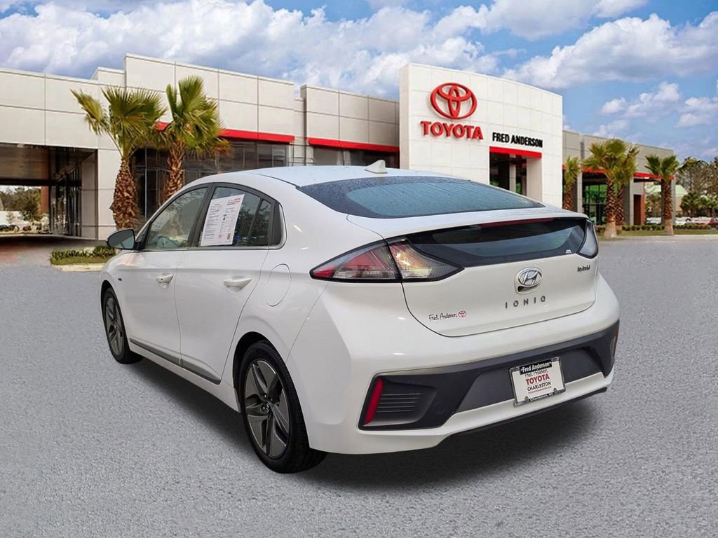 Used 2020 Hyundai Ioniq SEL image 6