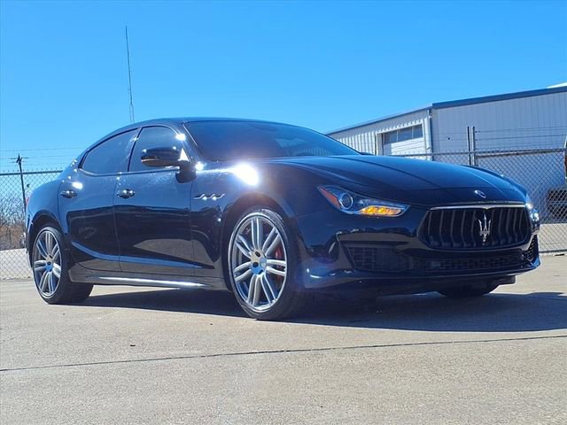Used 2018 Maserati Ghibli GranLusso image 3