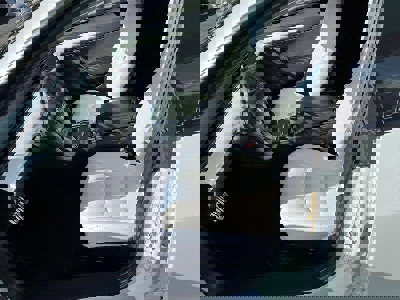 Used 2023 Tesla Model 3 Performance image 15