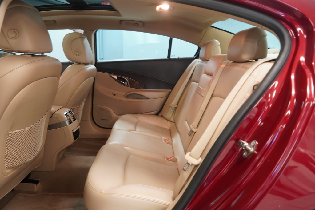 Used 2010 Buick LaCrosse CXS FWD image 28