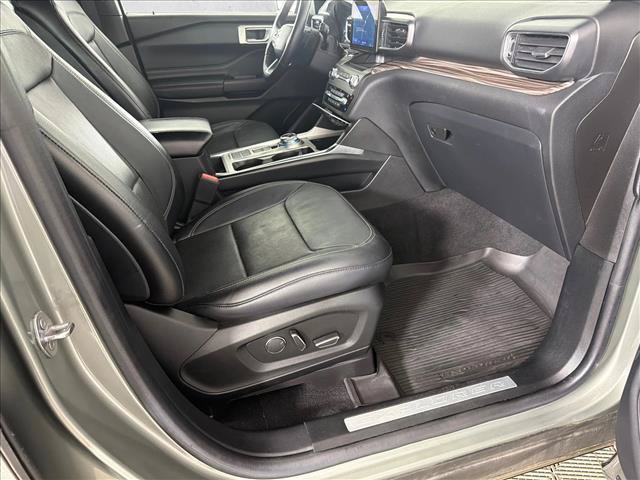 Used 2020 Ford Explorer Limited RWD image 14