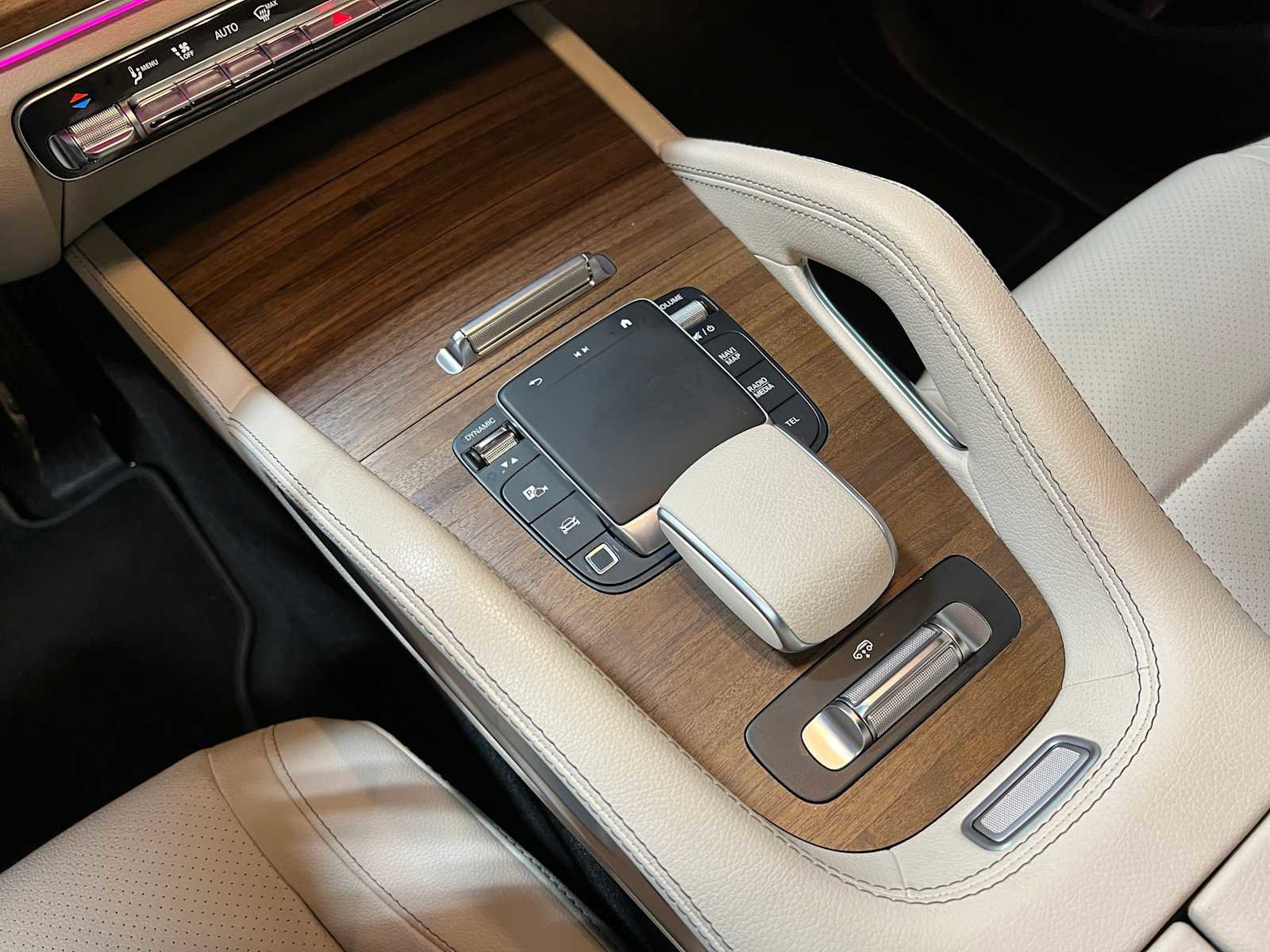 Used 2025 Mercedes-Benz GLS 450 4MATIC image 33