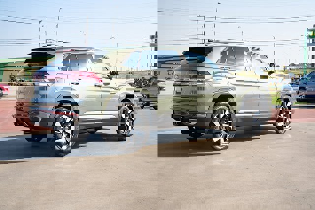 New 2026 Volkswagen Atlas Cross Sport SE image 6