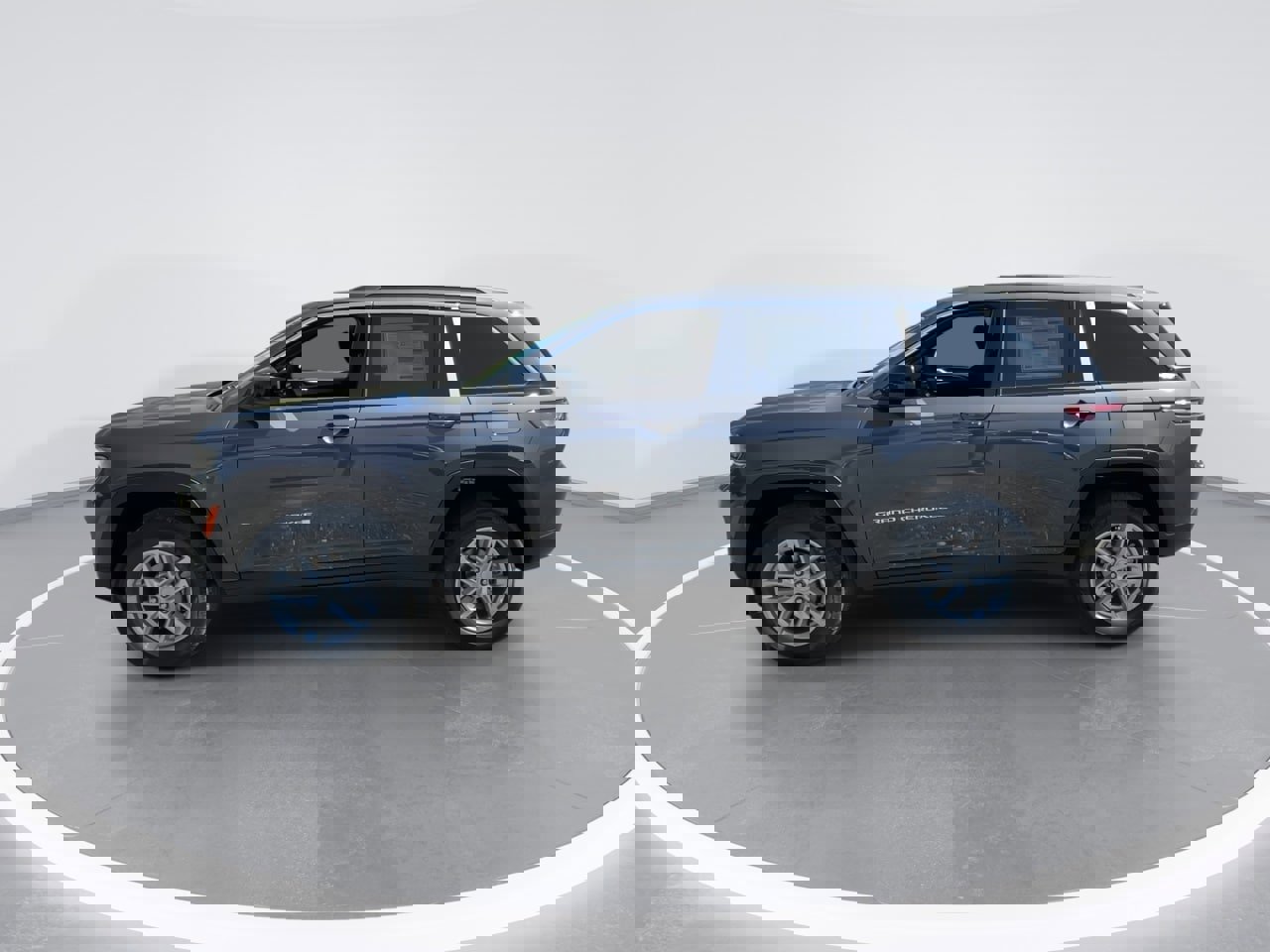 New 2025 Jeep Grand Cherokee Laredo X image 10