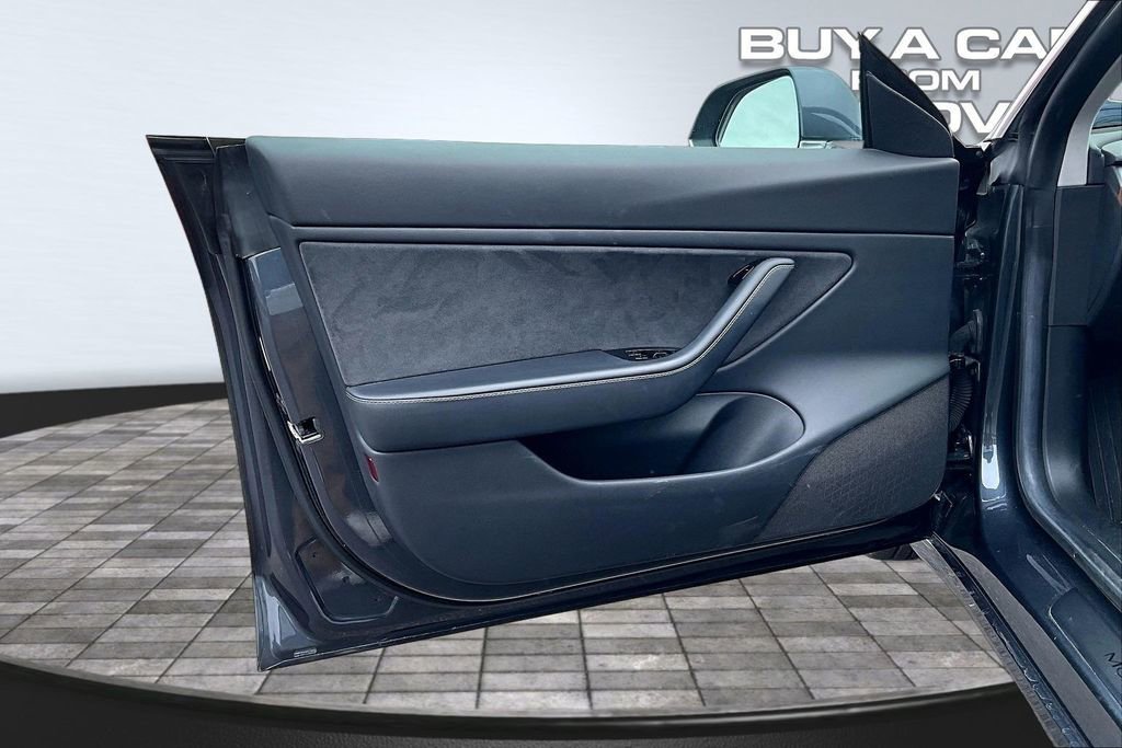 Used 2019 Tesla Model 3 Long Range image 22