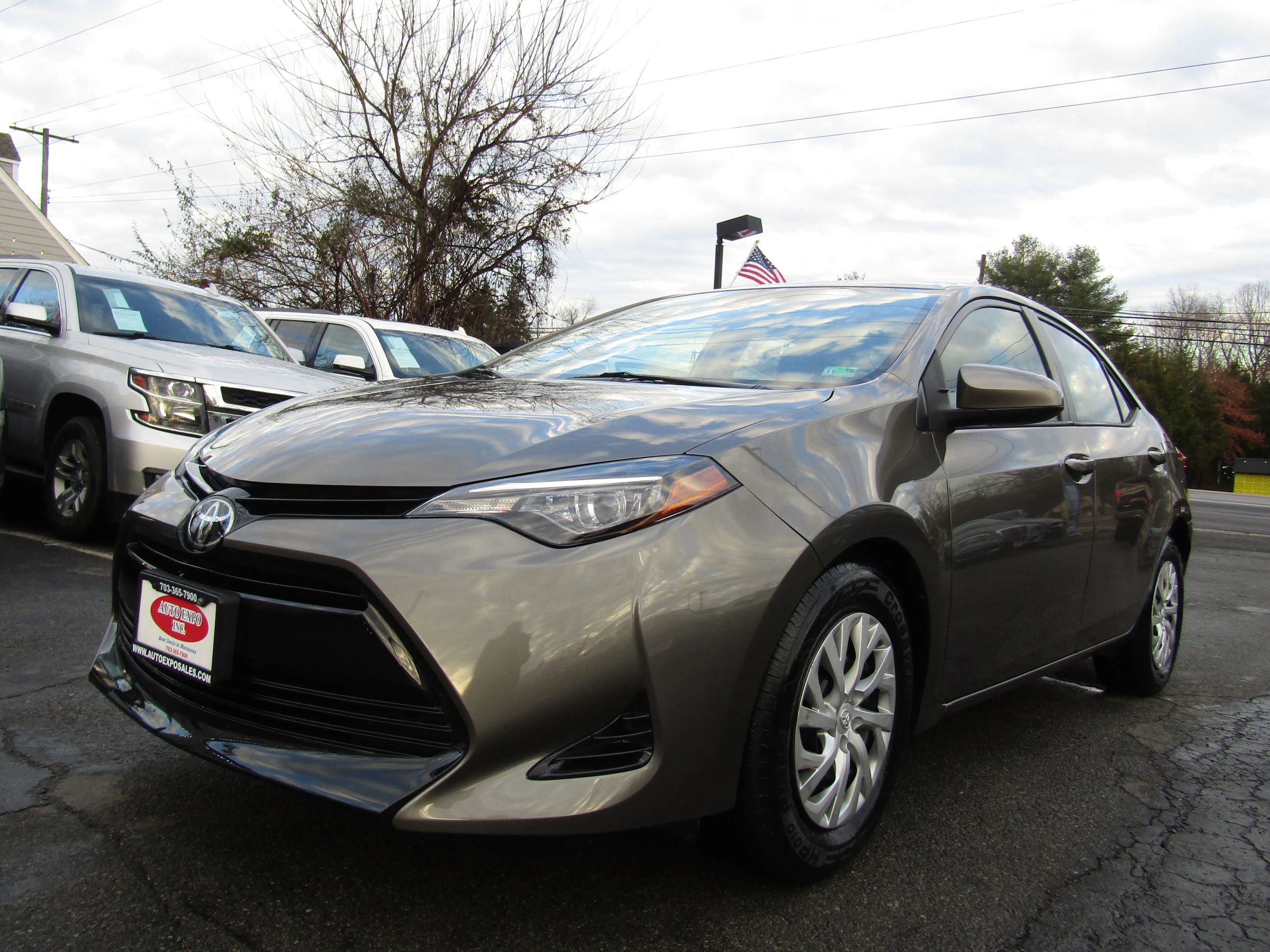 Used 2017 Toyota Corolla LE w/ Carpet Mat Package (TMS) image 4