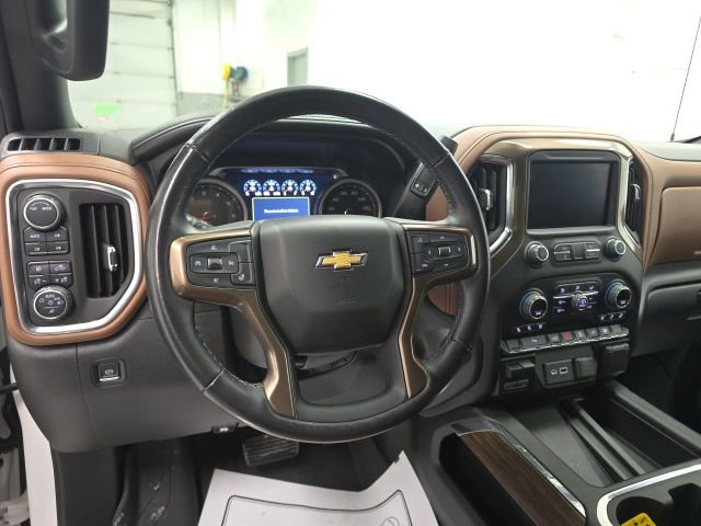 Certified 2022 Chevrolet Silverado 1500 High Country w/ LPO, Dark Essentials Package image 11