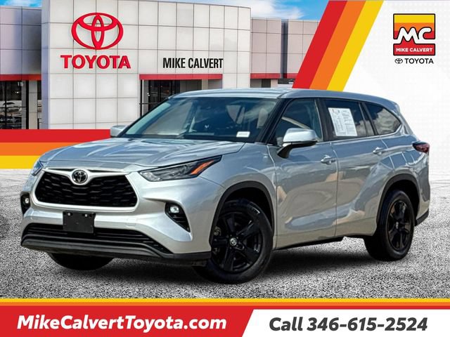 Used 2024 Toyota Highlander LE