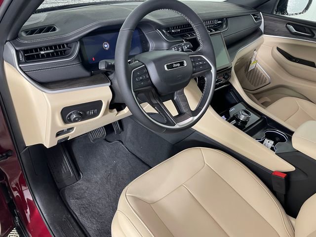 New 2025 Jeep Grand Cherokee L Limited w/ Trailer Tow Package image 2