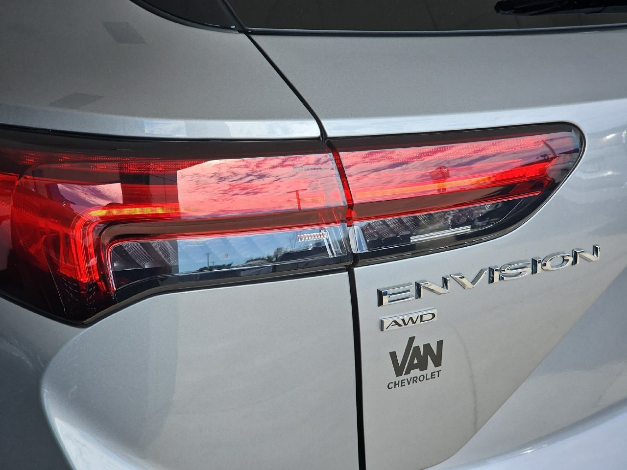 Used 2023 Buick Envision Preferred AWD/4WD image 39