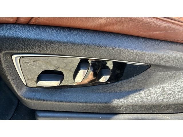 Used 2020 Cadillac Escalade Luxury AWD/4WD image 12