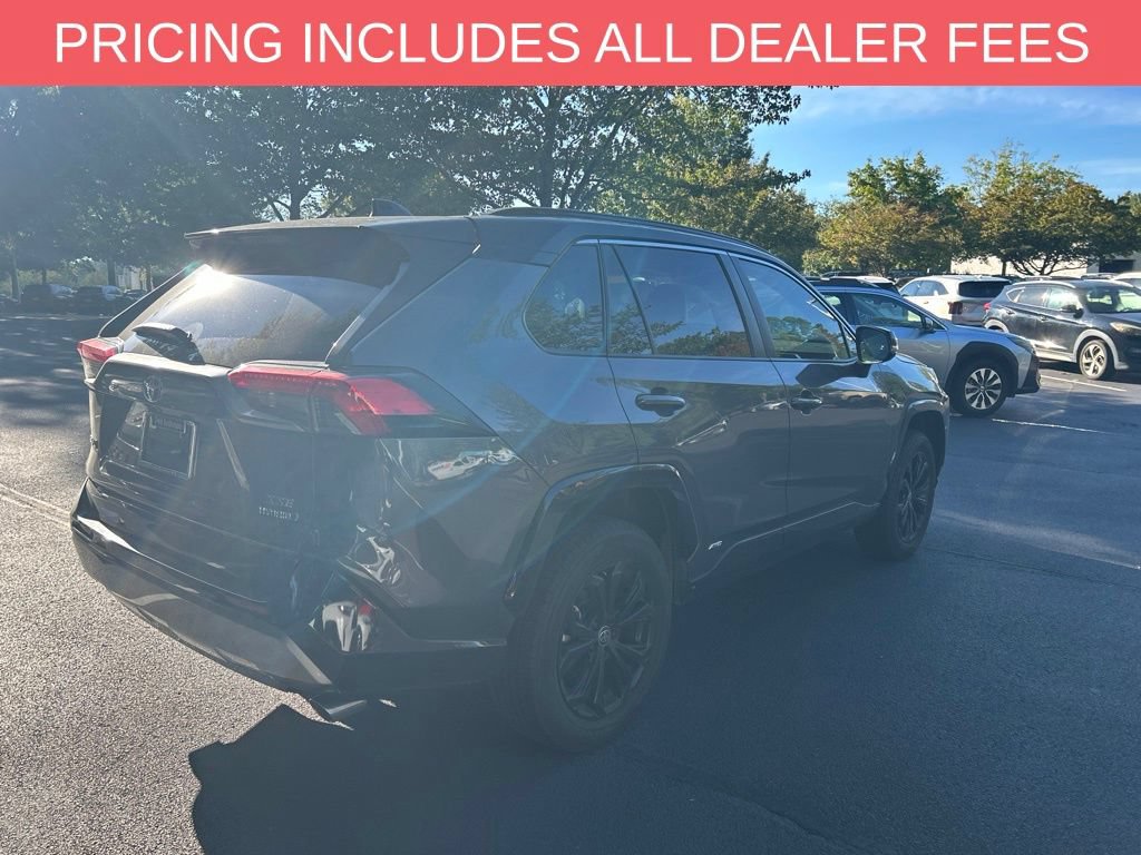 Used 2022 Toyota RAV4 XSE AWD/4WD image 18