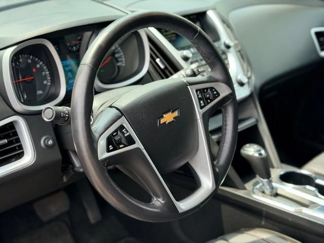 Used 2017 Chevrolet Equinox Premier w/ Enhanced Convenience Package FWD image 9