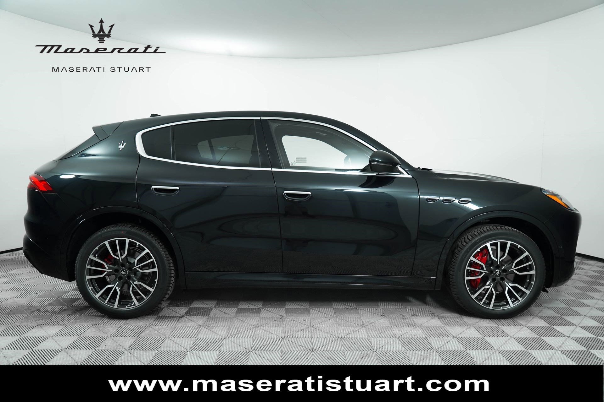 New 2025 Maserati Grecale Modena AWD/4WD image 8