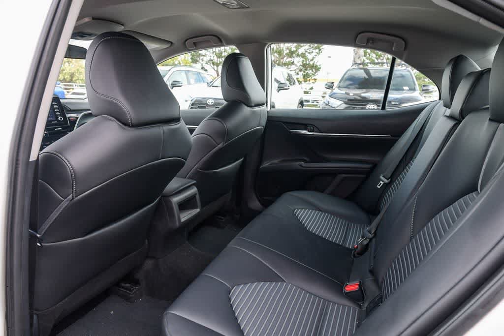 Used 2024 Toyota Camry SE FWD image 16