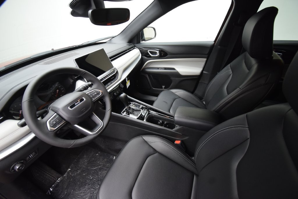 New 2026 Jeep Compass Limited AWD/4WD image 30