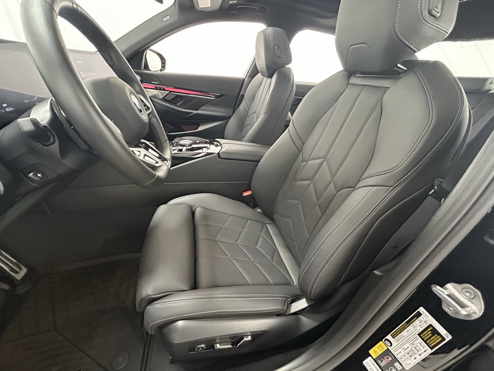 Used 2024 BMW i5 eDrive40i w/ M Sport Package image 29