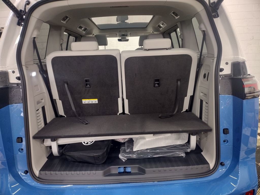 New 2025 Volkswagen ID. Buzz 1st Edition image 19