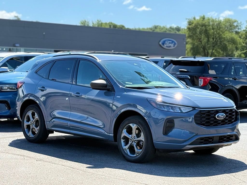Certified 2024 Ford Escape ST-Line w/ Tech Pack #1 AWD/4WD image 24