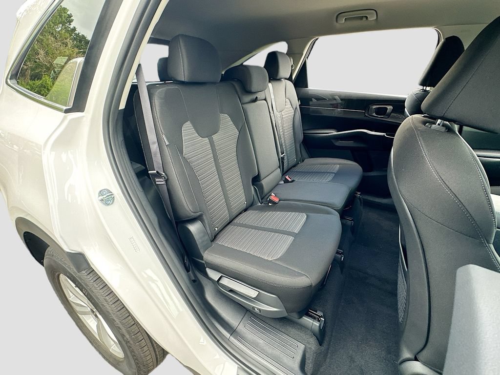New 2026 Kia Sorento LX FWD image 25