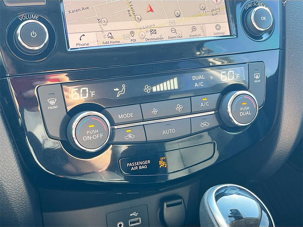 Used 2022 Nissan Rogue Sport SL w/ Premium Package image 16