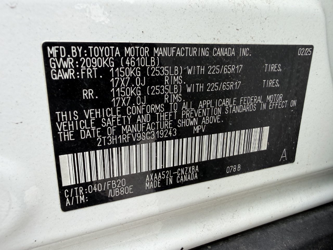 Used 2025 Toyota RAV4 LE FWD image 27