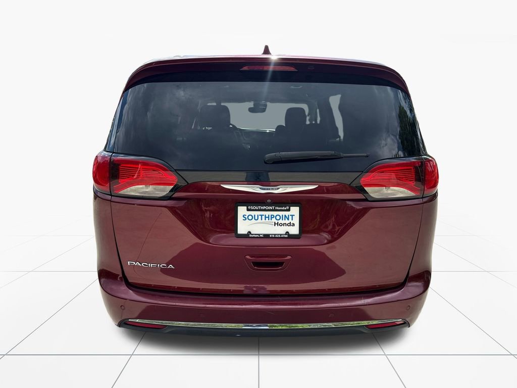Used 2020 Chrysler Pacifica Touring-L Plus w/ Tire & Wheel Group image 7