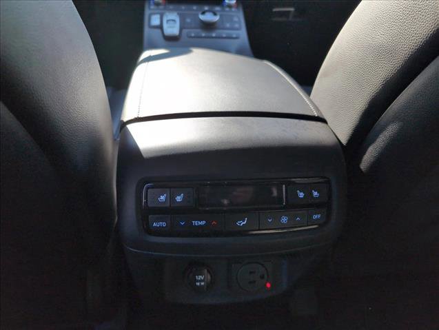 Used 2024 Hyundai Palisade Limited image 18