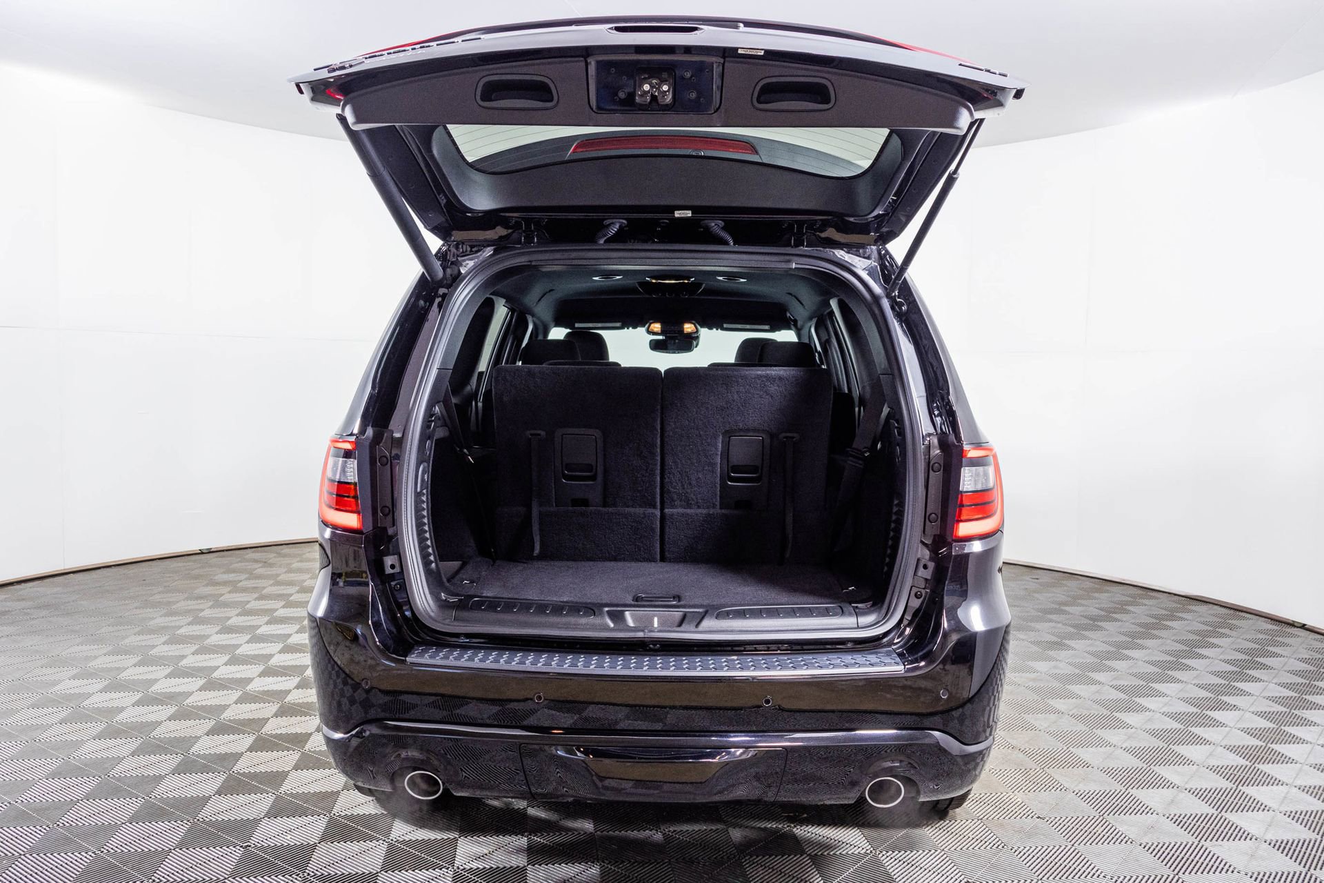 Used 2023 Dodge Durango GT image 43